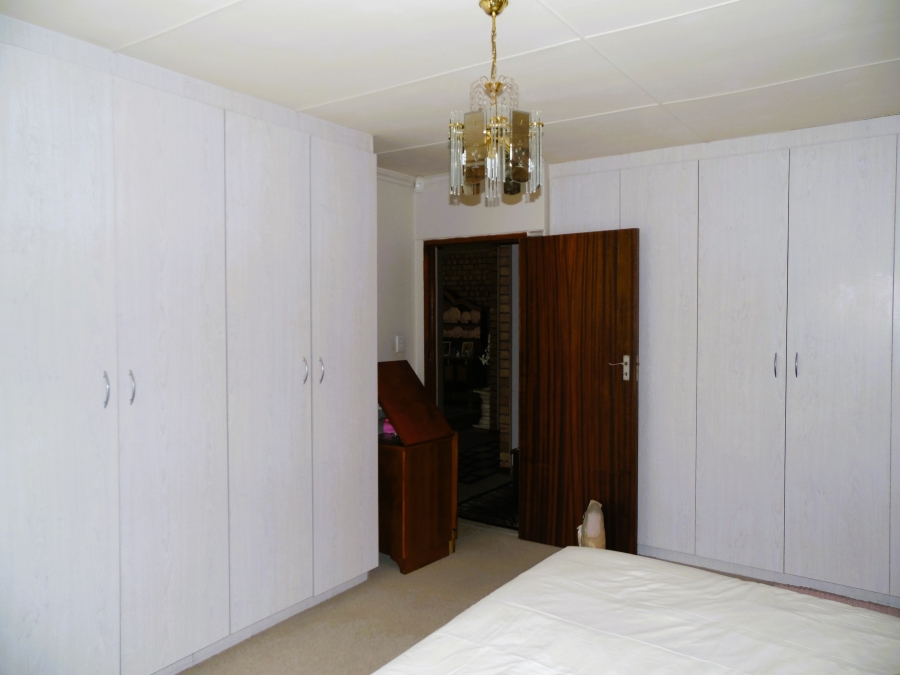 9 Bedroom Property for Sale in East Bank Eastern Cape